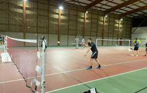 Le 23/11/23, l'équipe d'Entrammes a affronté BCL - Badminton Club Lavallois victoire 8-0.